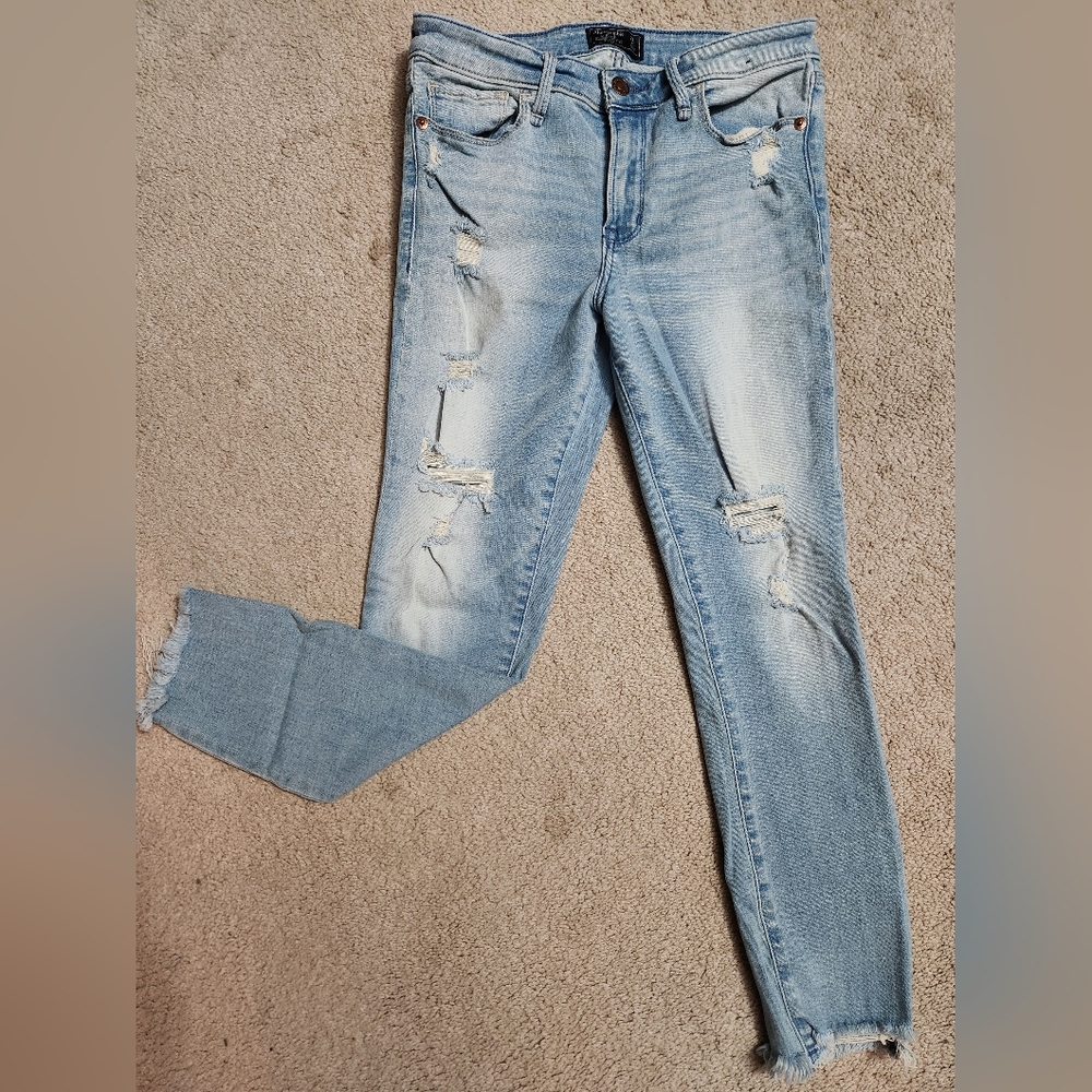 ABERCROMBIE AND FITCH women's jeans SIZE 27 short 4S